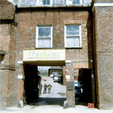 P10495