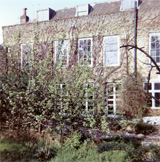 P10712